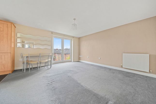 27 Manley Park, Leigh photo 2
