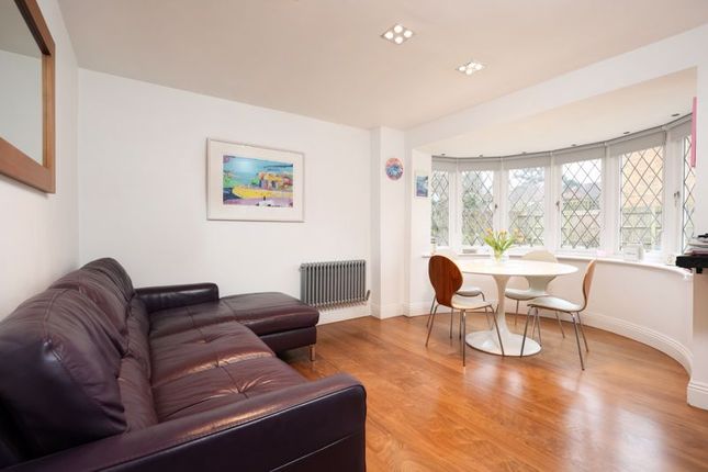 Living/Dining Area