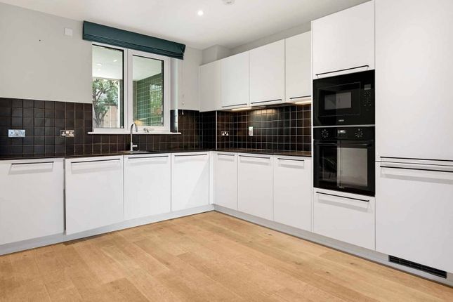 81, Cotton Street, London photo 3
