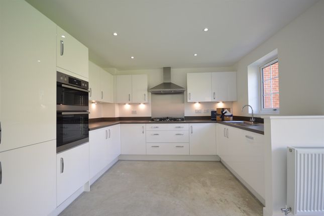 35, Clark Drive, Westhampnett, Chichester photo 2