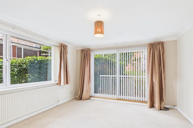 Rowe Court, Cheltenham photo 2