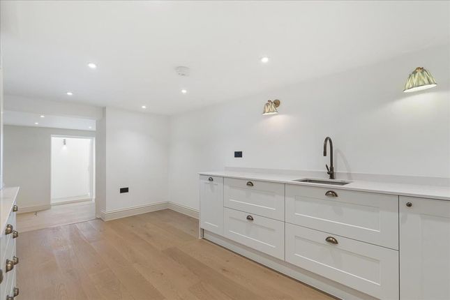 Thumbnail Flat for sale in Petley Road, Hammersmith, London