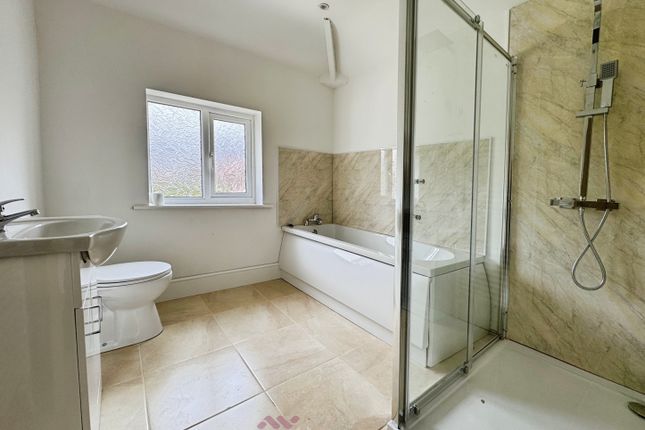 17, Grange Grove, Doncaster photo 4
