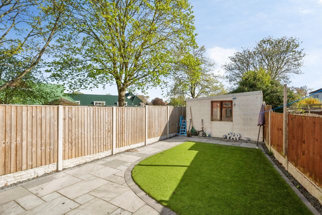 21, Ash Tree Road, Doncaster photo 2