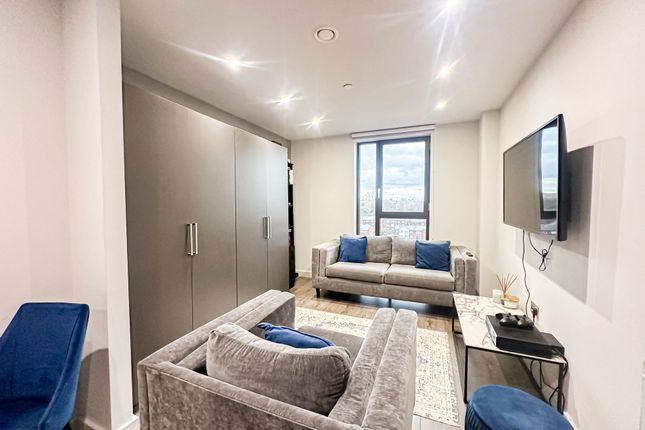 Apt 1008, 8 Crump Street, Liverpool photo 4
