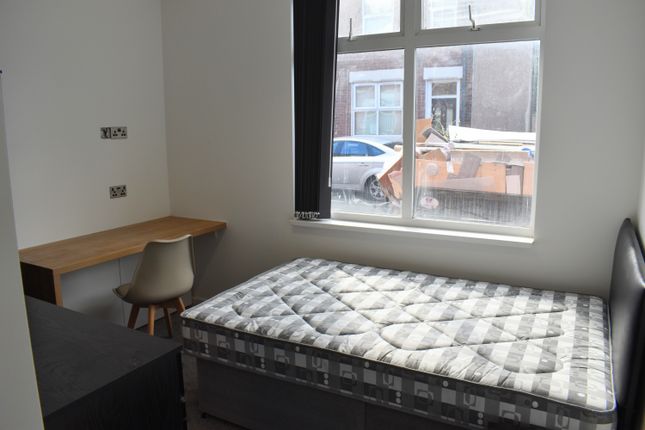 (5bed), 94, Whitby Road, Manchester photo 3