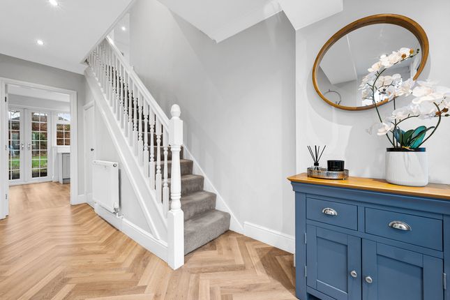 13, Alderdale Drive, High Lane photo 3