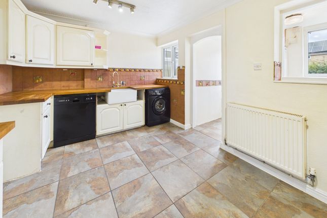 10 Ansell Way, Chipping Norton photo 2