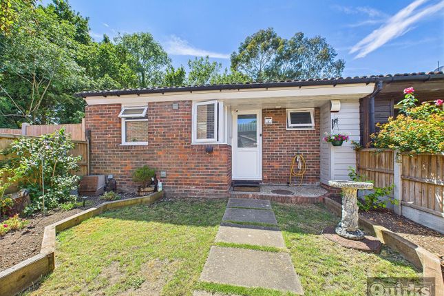 1-bed house on 12, Plumleys, Pitsea, £250,000