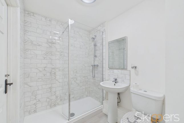 19 Frinsted Gardens, Ashford photo 3