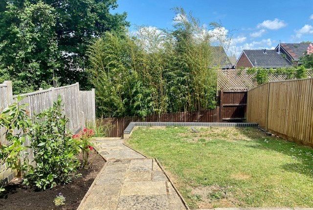 24, Clayhill Close, Southampton photo 3