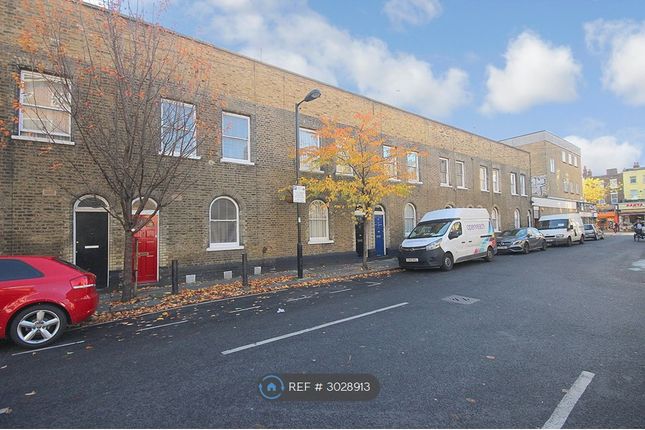 Cadiz Street London, Elephant And Castle photo 2