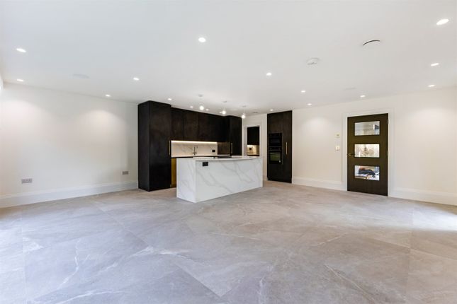 Open Plan Kitchen/Dining/Family Room