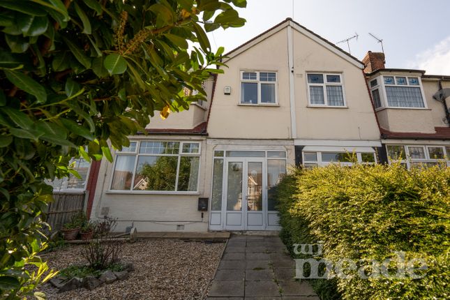 Terraced house for sale in Larkshall Road, London