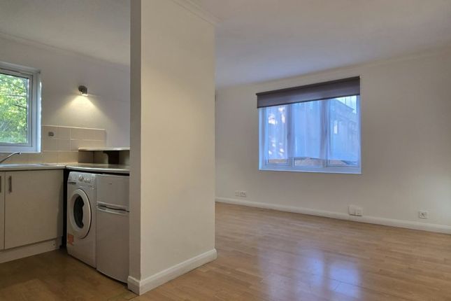 (dummy)69, Maltby drive, Greater London photo 3