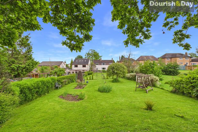 44 Castle Bank, Stafford photo 4