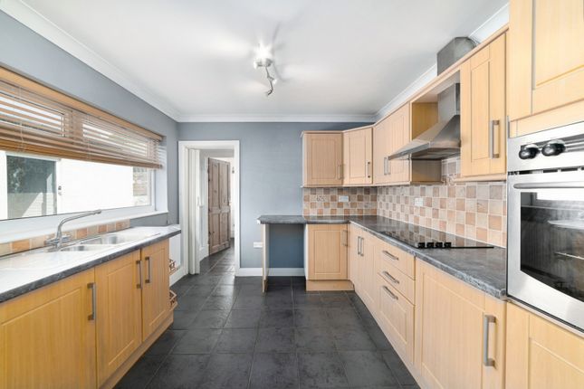 4 Cae Gwyn Terrace,, Drefach, Carmarthenshire photo 4