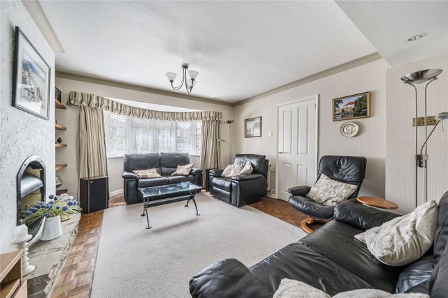 13, Oakley Close, Surrey photo 3