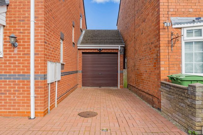25, Summer Street, Kingswinford photo 4