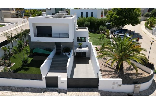 Detached house for sale in Alcantarilha E Pêra, Silves, Faro