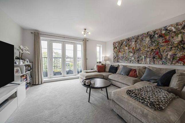 5 Quiberon Court, Green Street, Sunbury-On-Thames photo 3