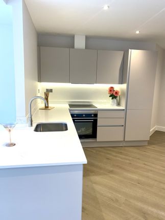 Flat to rent in Premier House, 1 - 7 Warren Rd, Reigate, Surrey