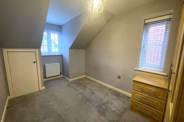 Detached house to rent in Westbourne Close, Ince, Wigan