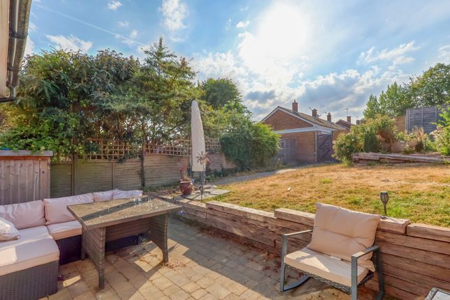 19, South View, High Wycombe photo 4
