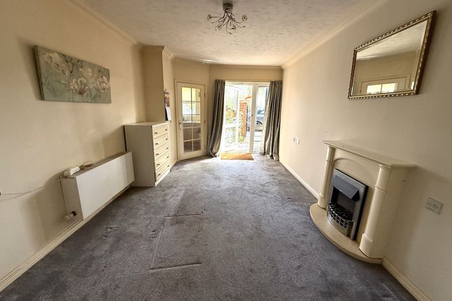 6 Beaufort Lodge, Grove Road, Woking photo 4