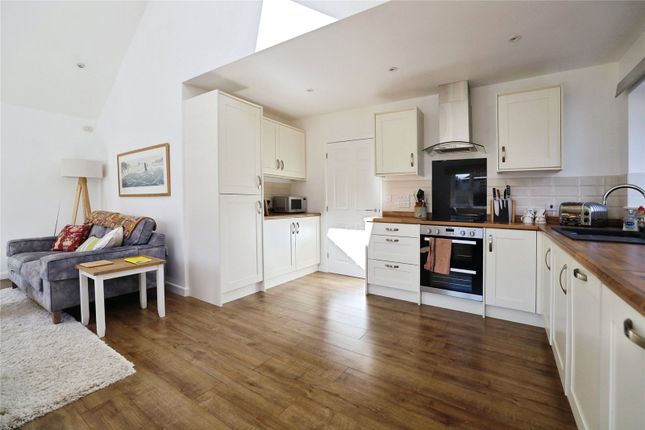 11, Meadow View, Bideford photo 4