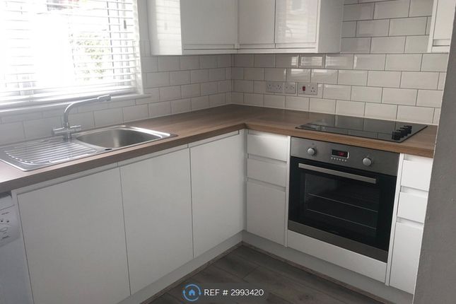 Flat, West St Bedminster, Bristol photo 2