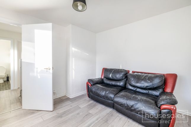 12, Louisberg Road, Gainsborough photo 3