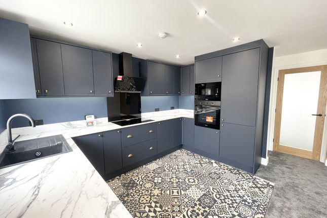 2b, Coronation Road, Thornton-Cleveleys photo 4