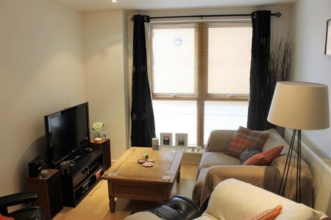 Flat to rent in Balmoral Place, 2 Bowman Lane, Leeds