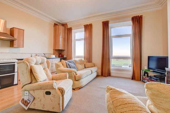 15,Ground Floor Flat, Royal Crescent, Whitby photo 3