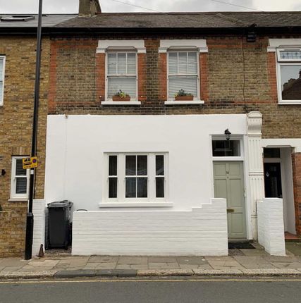 Thumbnail Flat for sale in Enfield Road, Brentford