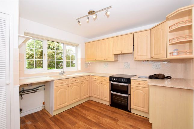 10, The Hartings, Bognor Regis photo 5
