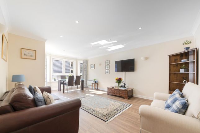 Flat for sale in Ares Court, Cyclops Wharf, Homer Drive