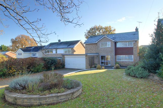 Thumbnail Detached house for sale in York Close, Kings Langley