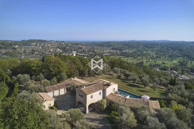 Villa for sale in Châteauneuf-Grasse, 06740, France