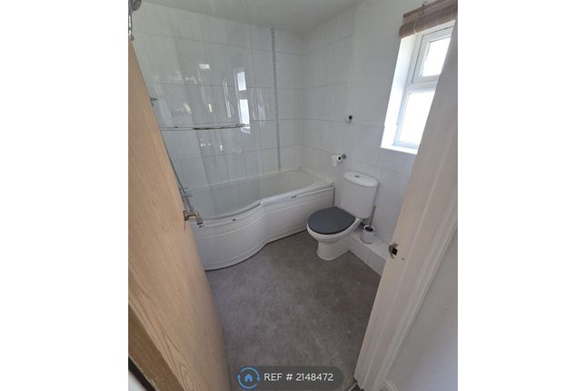 A Broomhall Road, Chelmsford photo 2