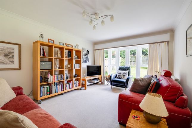 19 Shakerley Close, Northwich photo 3