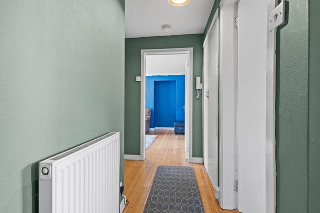 17a, Glendale Crescent, Ayr photo 4