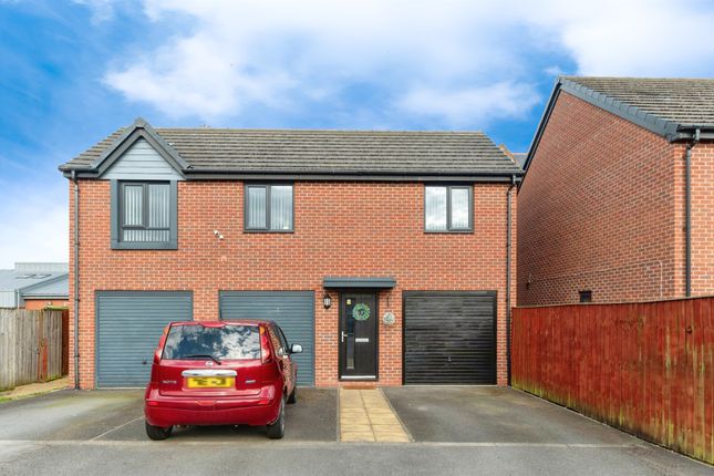 Thumbnail Detached house for sale in Imperial Mews, Hull