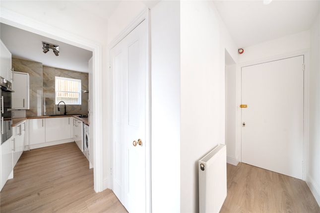 Flat 1, 4, Claremont Gardens, Surbiton photo 4