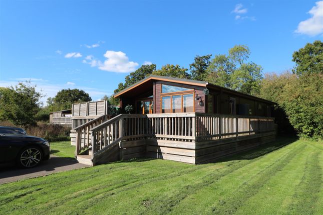 10, The Paddock, Brokerswood photo 2