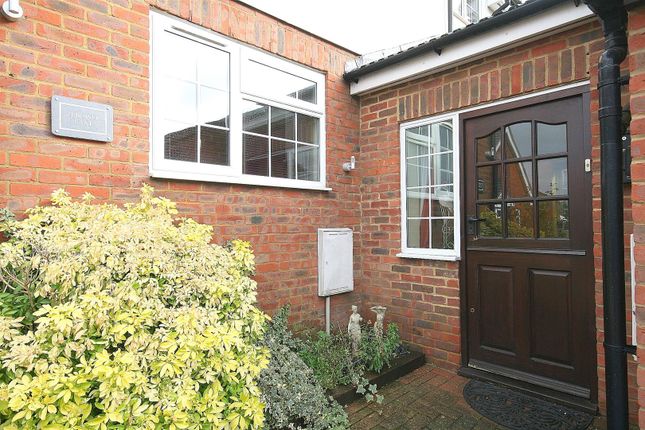 Link-detached house for sale in Bower Lane, Eaton Bray, Bedfordshire