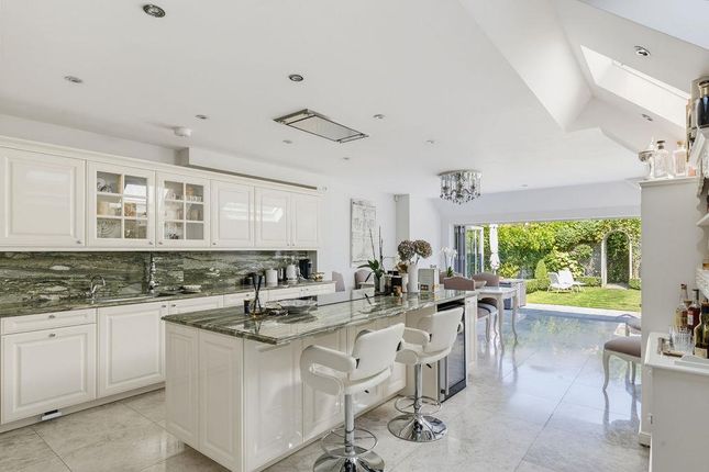 32, Queensmill Road, London photo 2