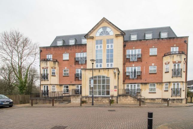 Block of flats for sale in Elmers Court Post Office Lane, Beaconsfield, Buckinghamshire