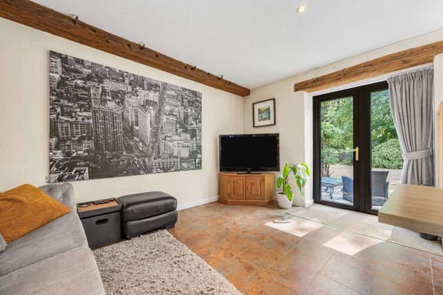 Tallet Cottage, 5, Turville Barns, Cirencester photo 4